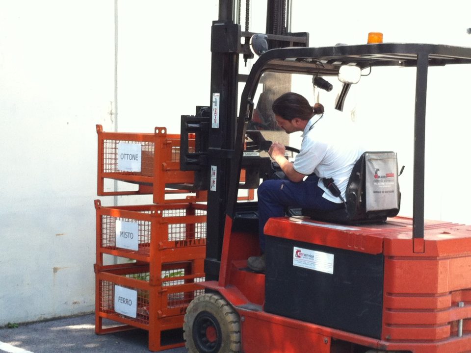 FirEst S.r.l. - Corsi di abilitazione alla conduzione di carrelli elevatori